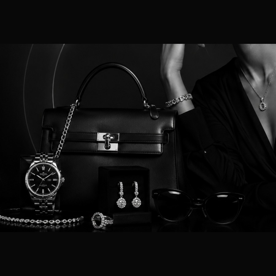 Signature Jewelry Gift Box