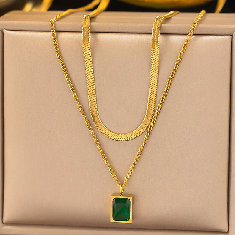 Gold-Plated Anti Tarnish Emerald Green Crystal Pendant Necklace for Women
